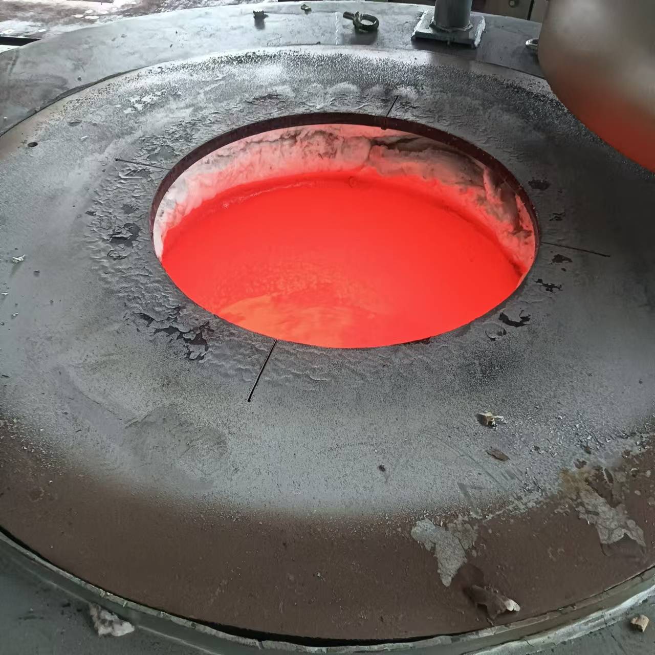 襄陽坩堝式熔鋁爐，熔鋁爐廠家